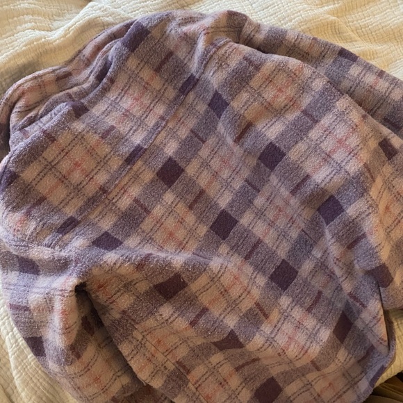 Universal Threads Oversized Plaid Jacket - Picture 4 of 5